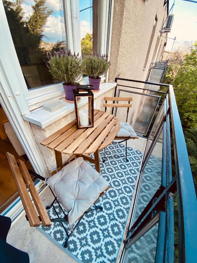Ferienwohnung Mrs. Columbo'S Flat Budapest Exterior foto